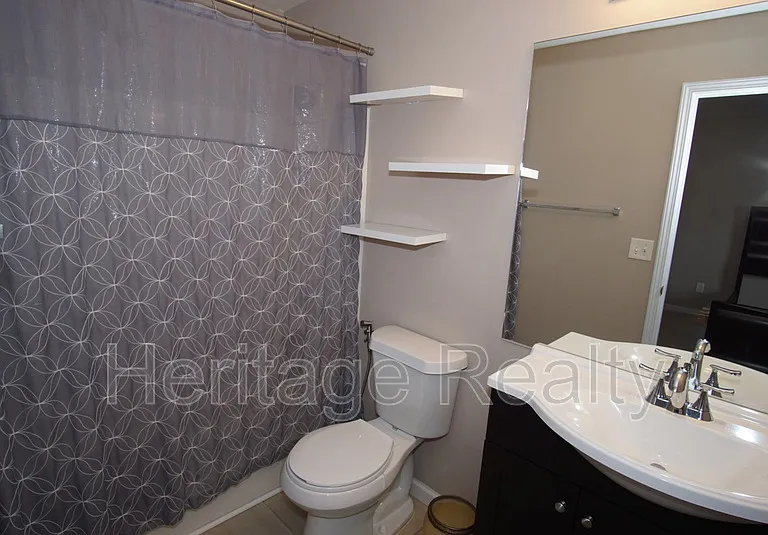 4820 Poplar Crest Way — Photo 9