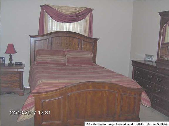 5th image of 10189 Webb Rd