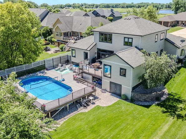 1020 Brooks North Ln, Okoboji, IA 51355