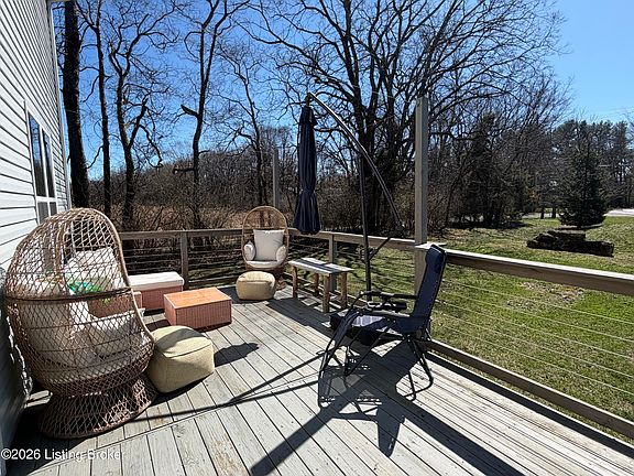 2nd image of 2000 Meadows Edge Ln