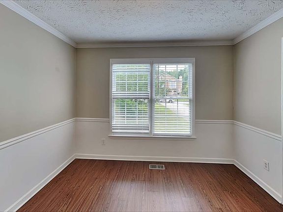 5th image of 1856 Keith Dr SW
