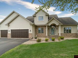 412 Coventry Rd, Le Sueur, MN 56058