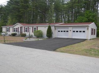 196 Fire Pond Rd, Hopkinton, NH 03229