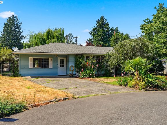 2nd image of 1321 SE 152nd Pl