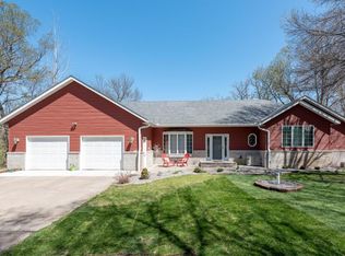 20671 Tulip St NW, Oak Grove, MN 55303