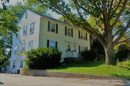 312 E 6th St Photo 1