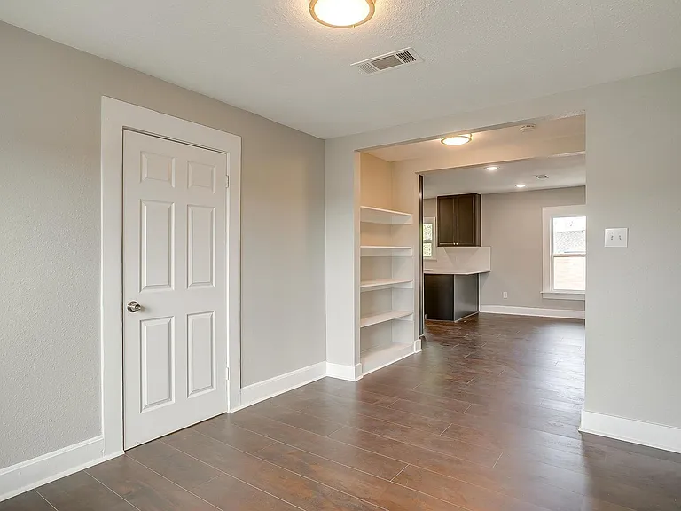 2932 Travis Ave — Photo 21