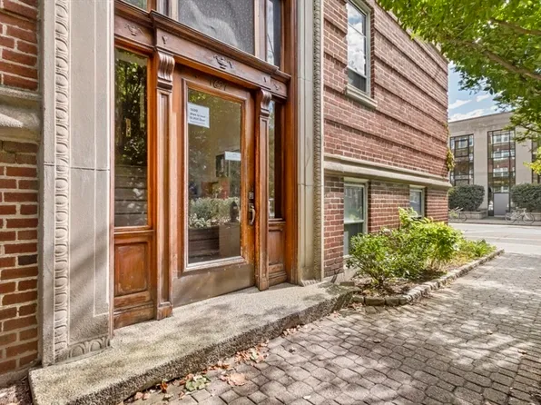 1697 Cambridge St #39, Cambridge, MA 02138