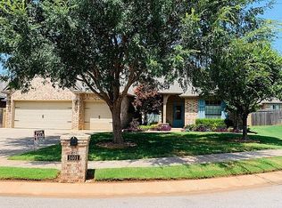 1401 Glenmere Ct, Edmond, OK 73003