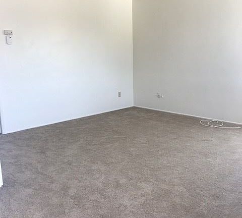 2nd image of 4369 1/2 Maple St