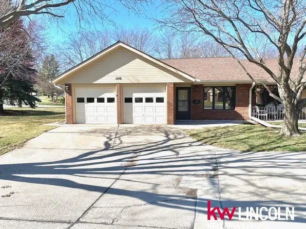 1116 Silver Ridge Rd #17, Lincoln, NE 68510