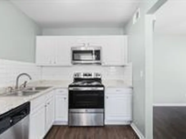 4825-4833 NW Homestead Ter, Riverside, MO 64150