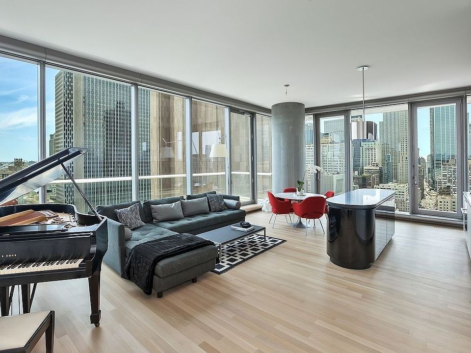 1st image of 56 Leonard St Floor 24