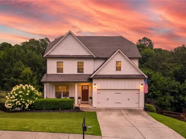 1143 Blankets Creek Dr, Canton, GA 30114