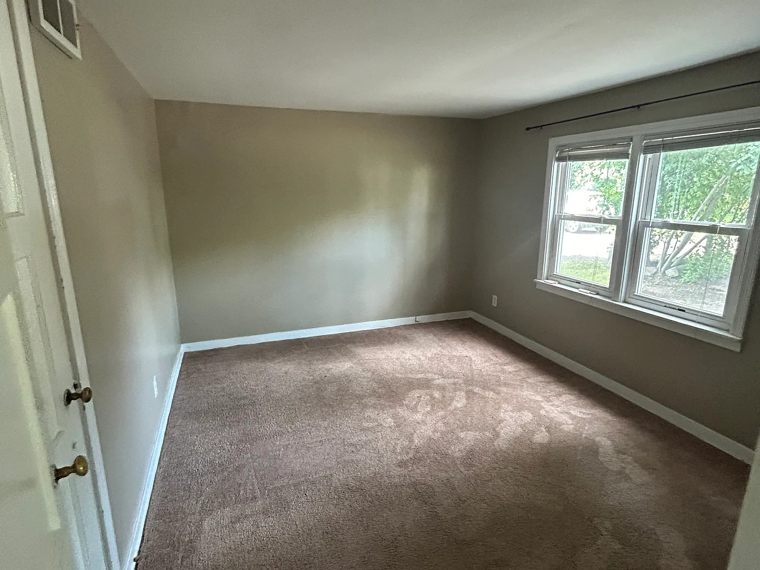2 bed, $1,250 — Photo 3