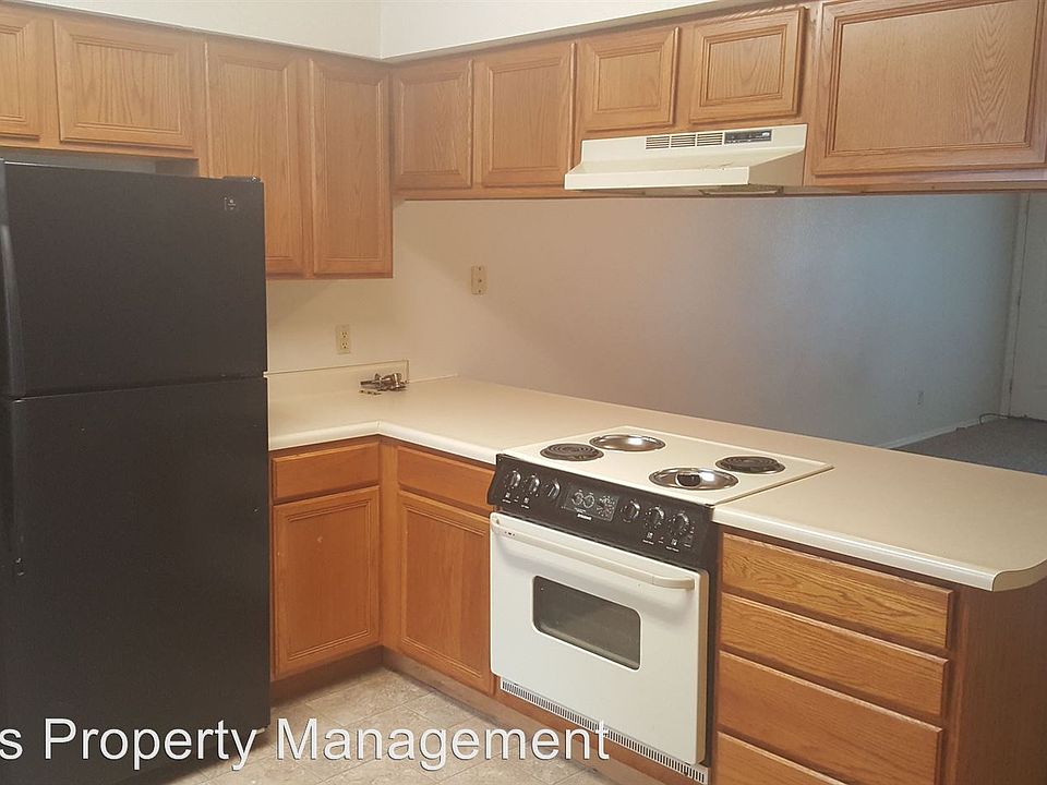 1st image of 1 Church Dr APT 15