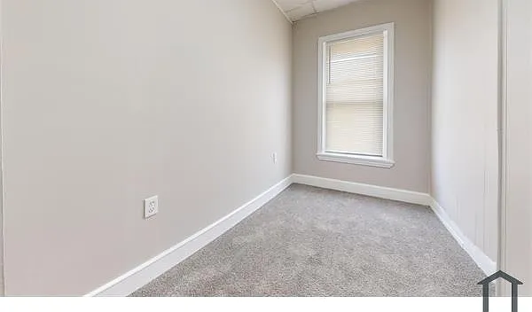 6307 Saybrook Ave — Photo 10