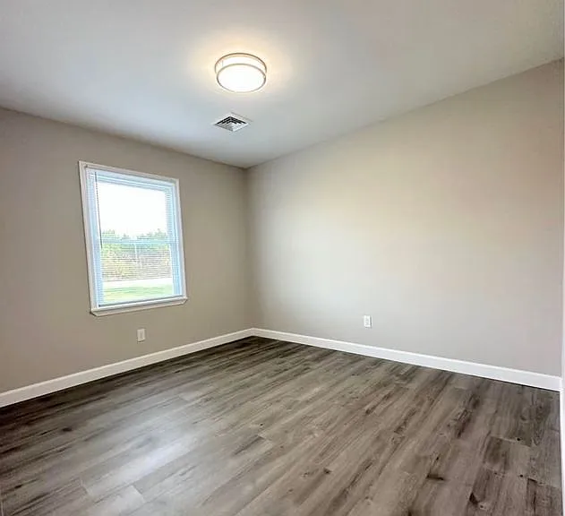 640 Lara Rd — Photo 10