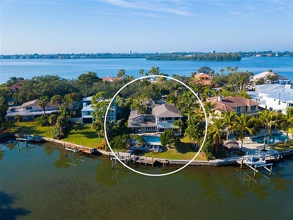 2nd image of 1145 N Lake Shore Dr