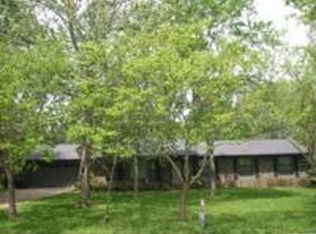 2823 N Stanton Ave, Fayetteville, AR 72703