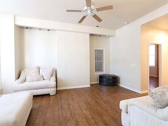 5th image of 1628 W Adams St #1
