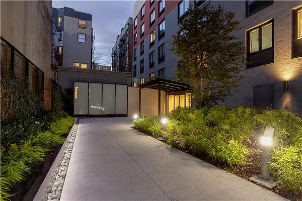 Rented by Mirador Real Estate | media 59