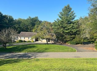 10 Meadowlark Dr, Watchung, NJ 07069