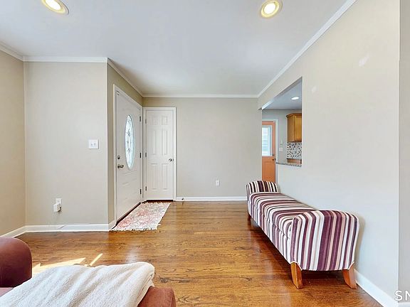 5th image of 56 Harding Avenue