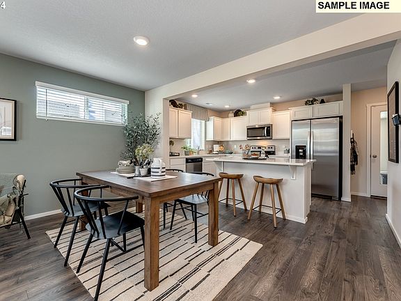 4th image of 10517 NE 120th Pl