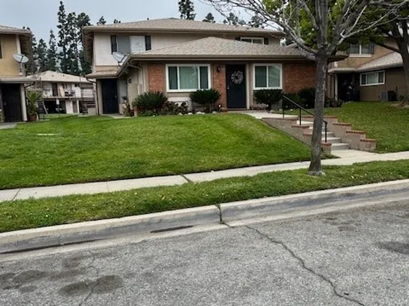 981 W Calle Del Sol APT 4, Azusa, CA 91702