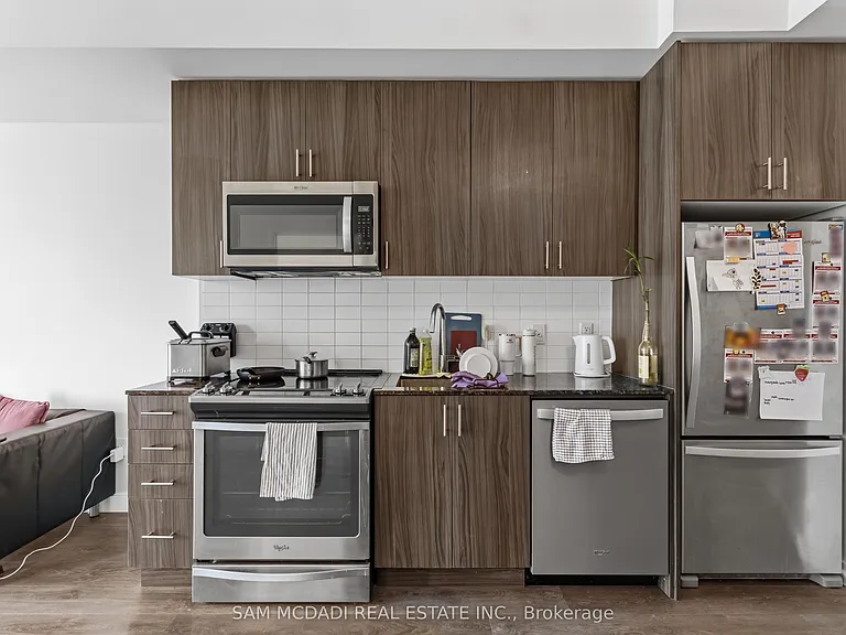 210 Sabina Dr E #204 — Photo 6