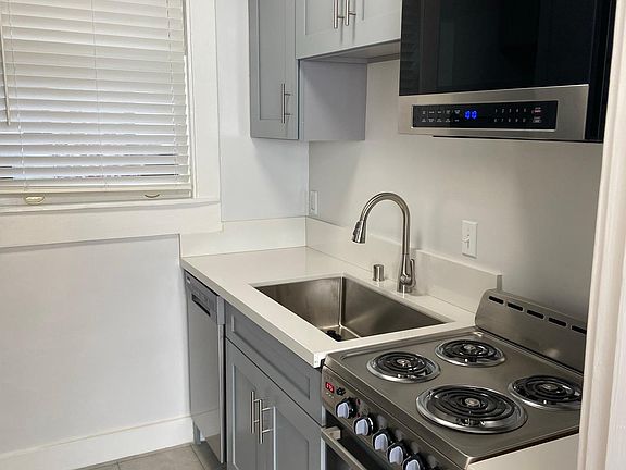 4th image of 825 Jones St APT 7