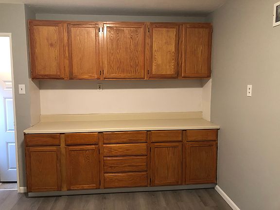 5th image of 8612 Elwyn Dr