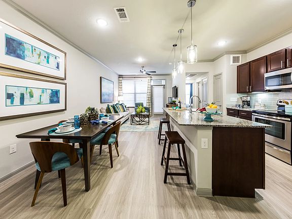 2nd image of 4701 Cromwell Dr #10101