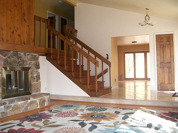 2nd image of 3423 Alta Vista Dr