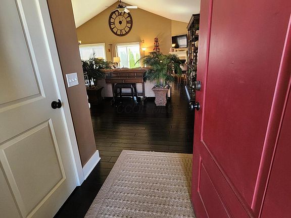 4th image of 10245 Tuscany Dr
