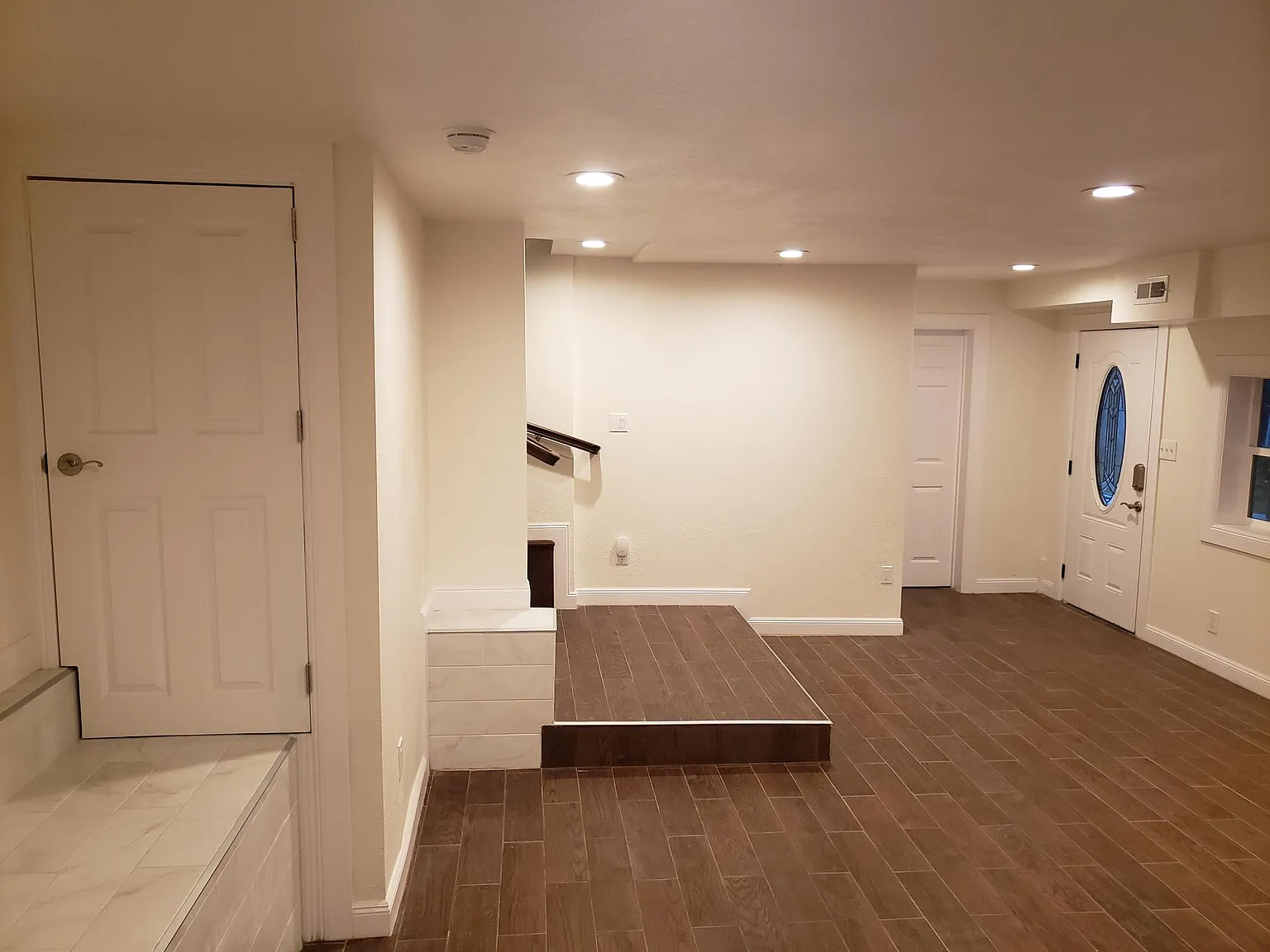 1 bed, 900 sqft, $3,000 — Photo 4