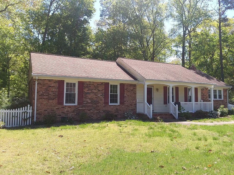 1st image of 2711 Shoreham Dr