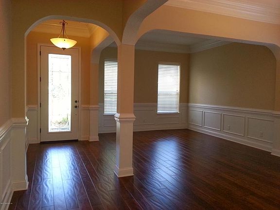 3rd image of 129 W Village Dr