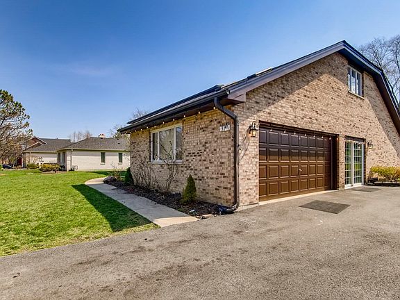 3rd image of 319 Hambletonian Dr