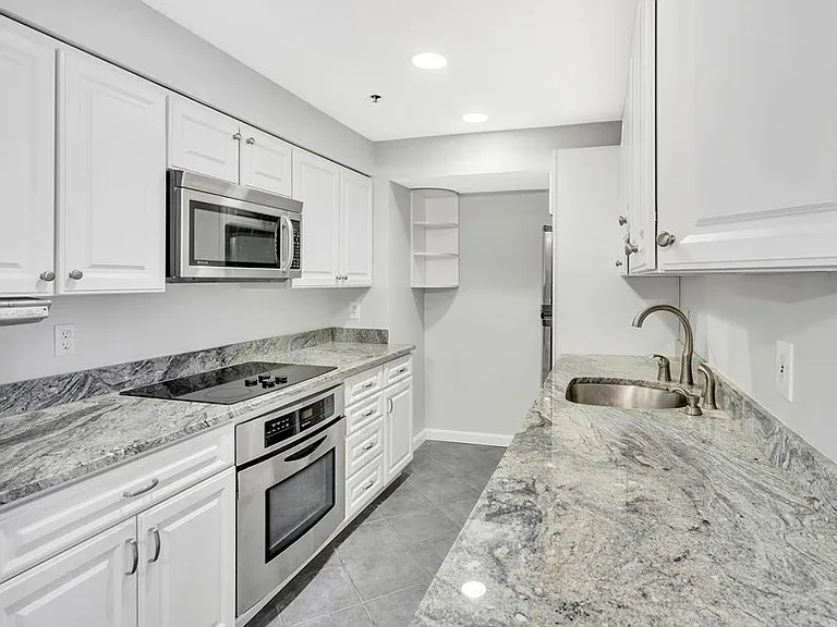 357 Commercial St — Photo 1