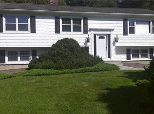 5 Toll Gate Rd, Monroe, CT 06468