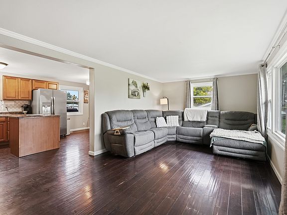 3rd image of 408 S 10th Ave