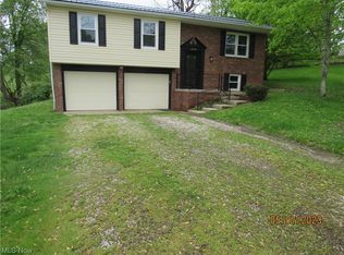 12850 Cedar Cir, New Concord, OH 43762