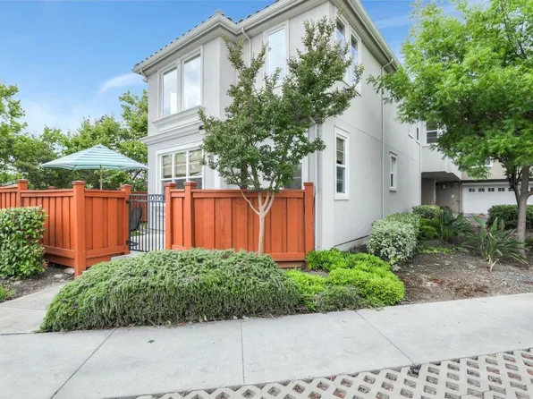 200 Vista Roma Way, San Jose, CA 95136