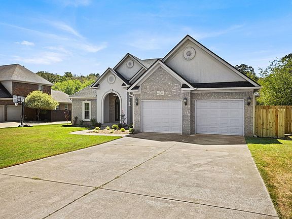 4th image of 16 Hickory Valley Dr