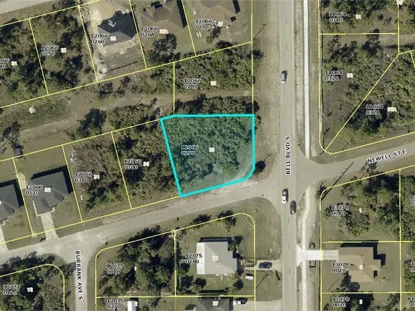 836 Bell Blvd S, Lehigh Acres, FL 33974