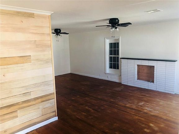3rd image of 1512 W 2nd St