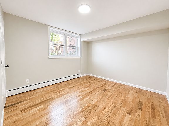 4th image of 32 North Ave #1A