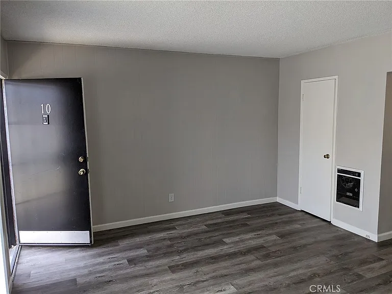 2758 Orange Ave #10 — Photo 3